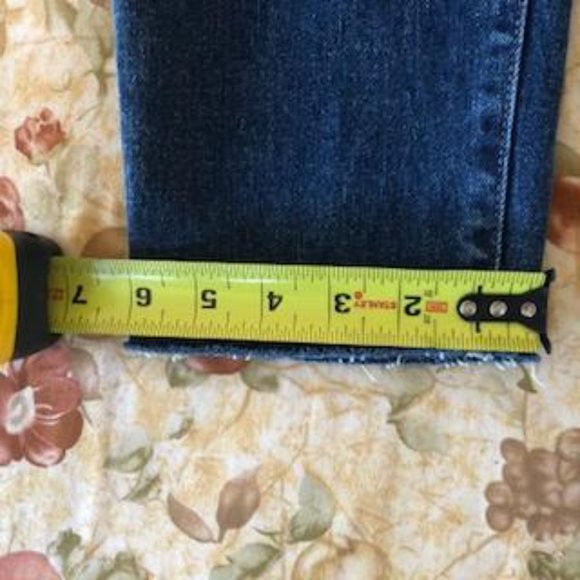 NWT Old Navy High Rise Curvy OG Straight, Secret-Slim Pocket Jeans Sz 4 Petite - Picture 11 of 12